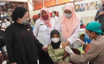 SDN 1 SAWAHAN NGEMPLAK BERIKAN VAKSINASI KEDUA BAGI SISWA